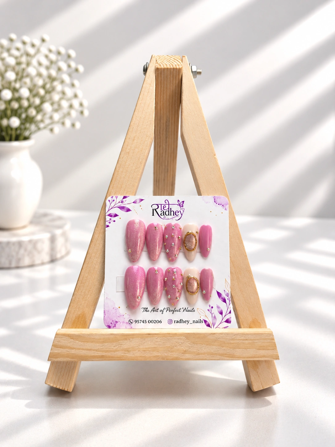 Pink Shimmer Embellished Press-On Nails – Gold Accent & Rhinestone Glam Nail Art